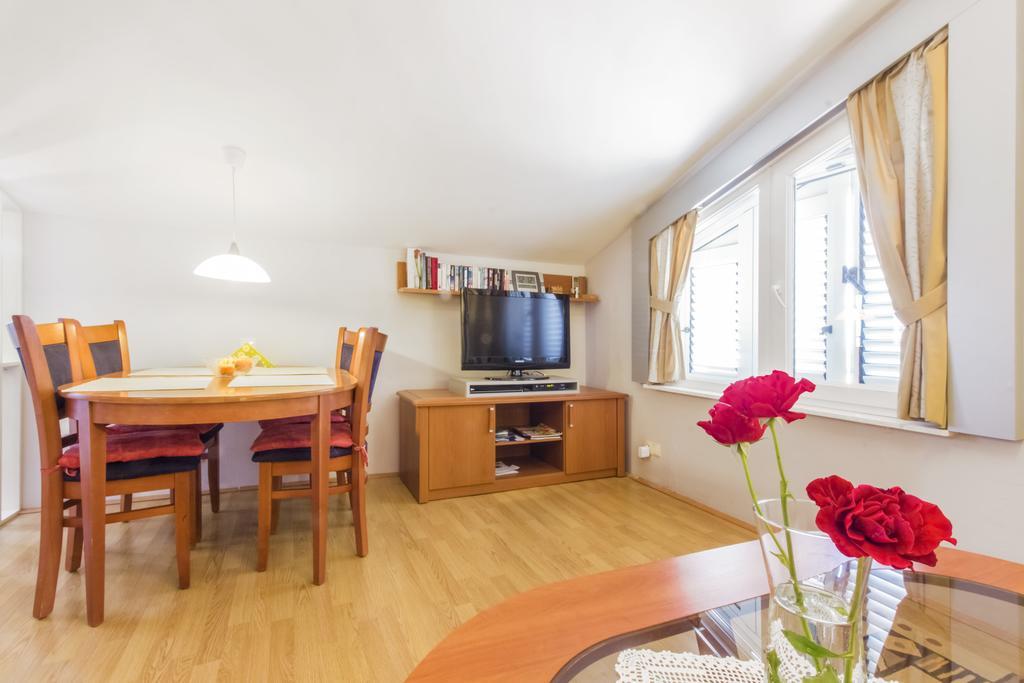 Ferienwohnung Oaza Tribunj Sea View Zimmer foto