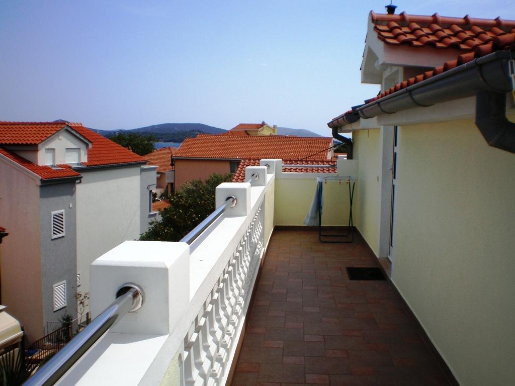 Ferienwohnung Oaza Tribunj Sea View Exterior foto